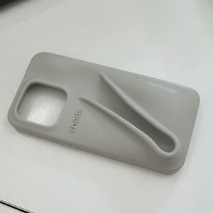 RHODE Silicone Phone Case with Integrated Grip in Light Gray